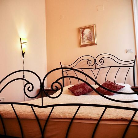 Apartments Villa Devana Abbázia Kültér fotó