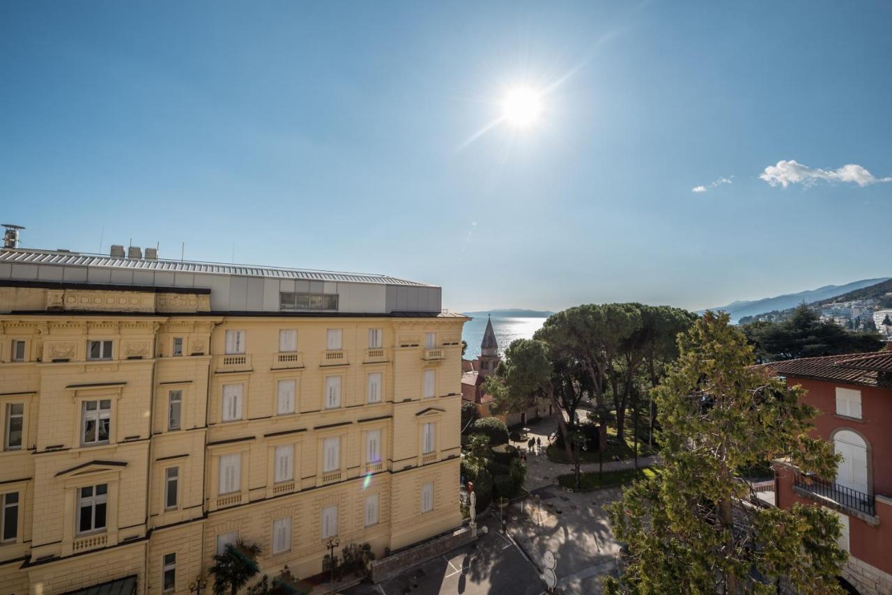 Apartments Villa Devana Abbázia Kültér fotó