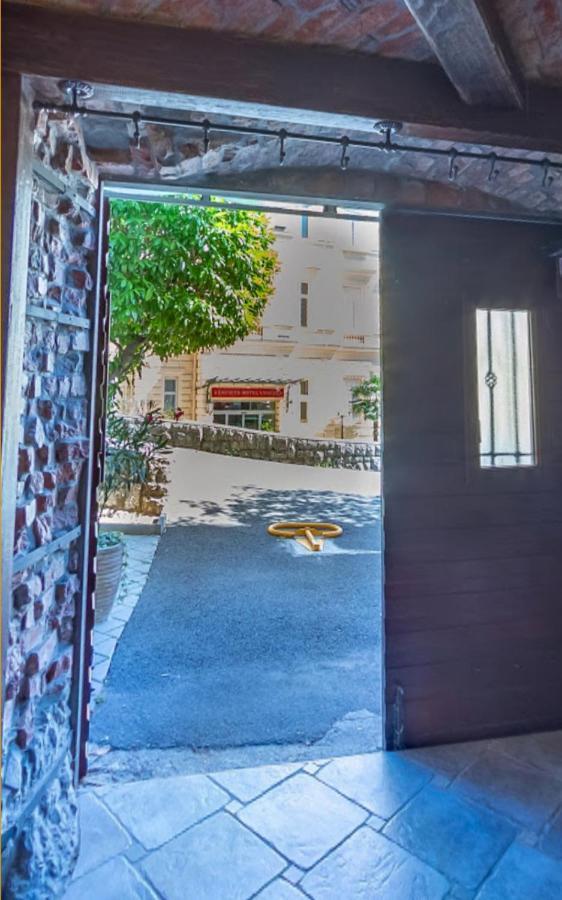 Apartments Villa Devana Abbázia Kültér fotó